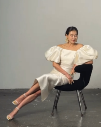   방송인 현영 4kg 감량 성공! 나이 앞자리 '5' 믿기지 않는 명품 몸매 화제