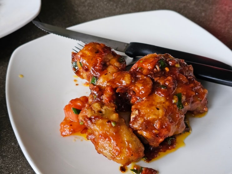  몽키포레스트 근처 우붓 로컬식당 와룽 가라시(Warung Garasi), 옥수수튀김은 무조건 필수!