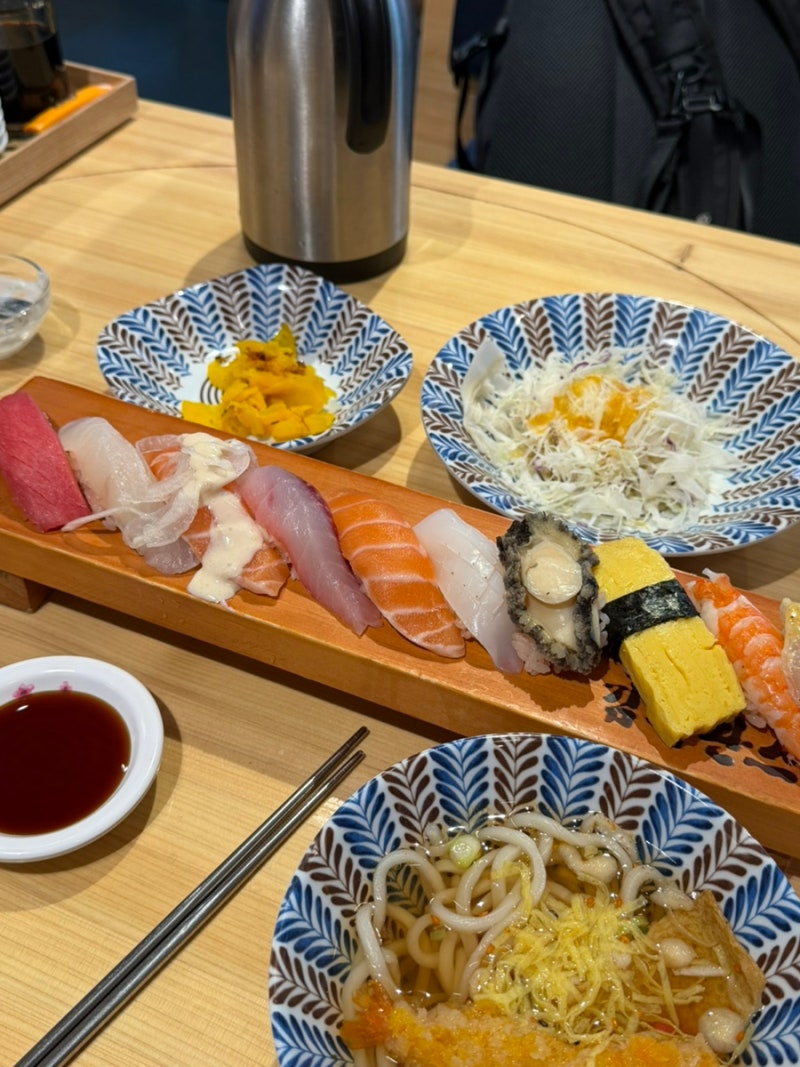 김태완 스시 대치점 | 한티역 맛집 한티역 일식 부담없이 즐기기 좋은 초밥과 알찬 구성