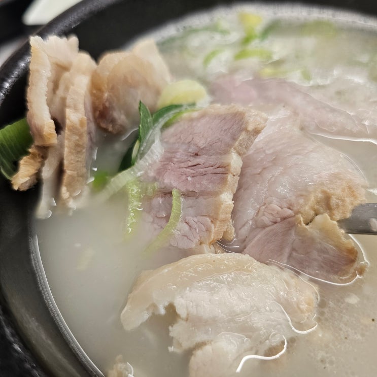  광안리국밥맛집 찾는다면? 진한 국물부터 다른 청화돼지국밥