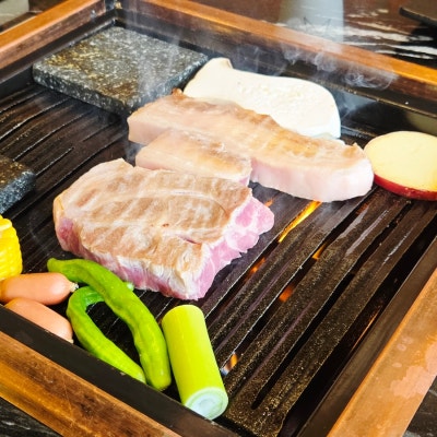 영일대고기집 필수코스 이가 없어도 먹을 수 있는 사르르 녹는 YBD 얼룩돼지 인생삼겹살 마장동김씨 포항영일대점 냠냠후기