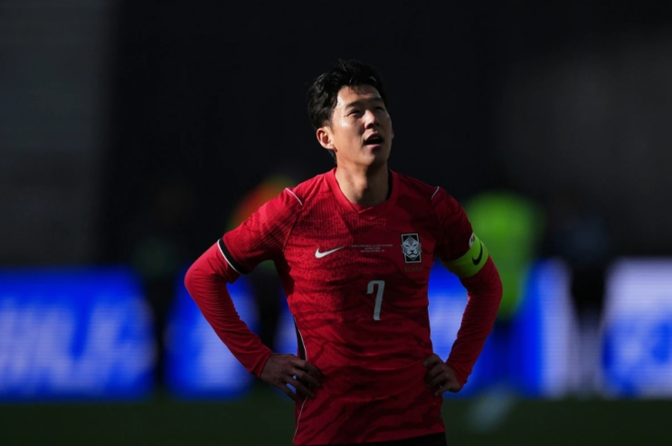 한국 코트디부아르 0-4 대패, 1000번째 A매치 참사. 홍명보호 3백 실패와 북중미월드컵 경고