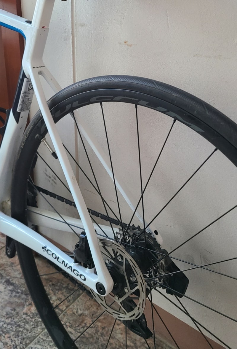 자전거 타이어 피렐리 피제로 (Pirelli P-zero) 레이스.. 교체 후기