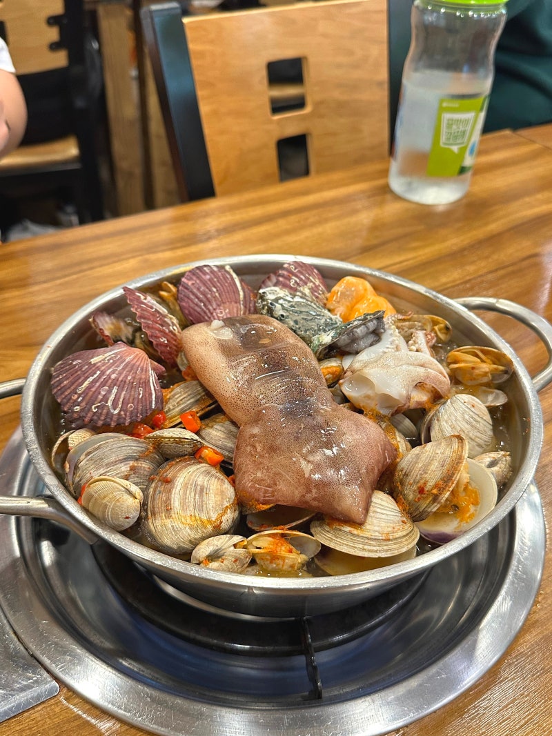 [천안 백석동 맛집] 섬마을해물칼국수, 해물 산더미!