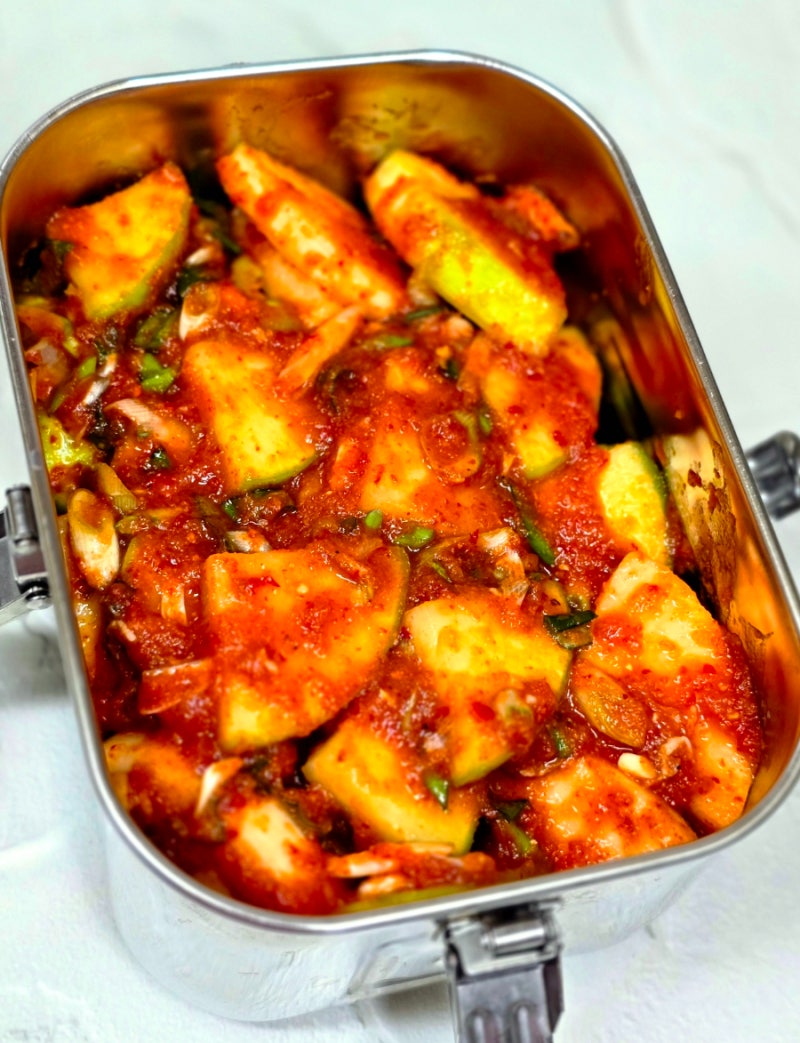 깍두기 맛있게 담그는 법 설렁탕집 석박지 봄무 절이기 배 양념 레시피