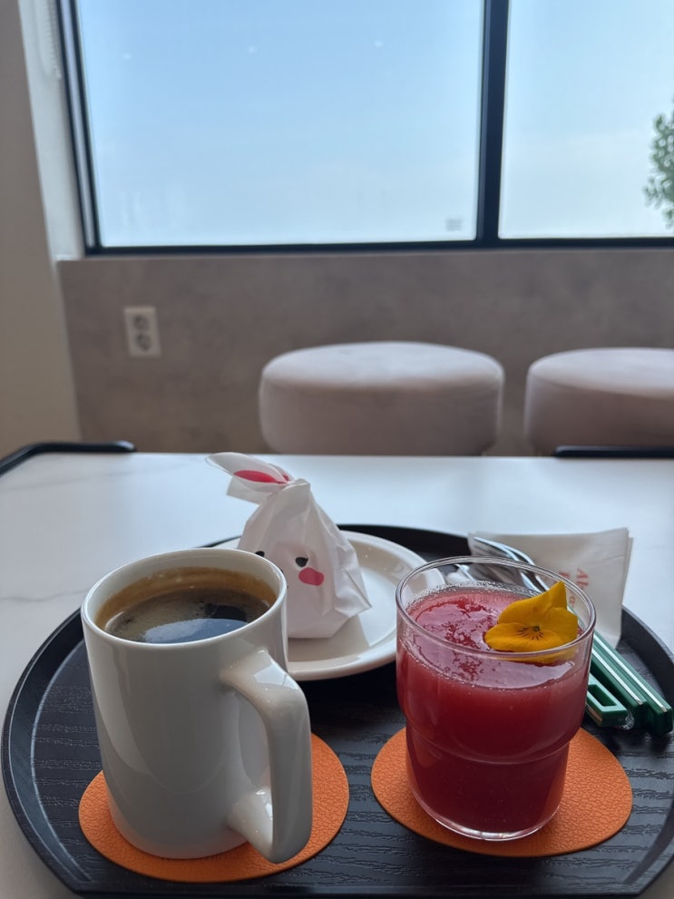  울산 방어동 바다 뷰 디저트 카페, 울산 동구 내 돈 내산 카페 콘텐타커피