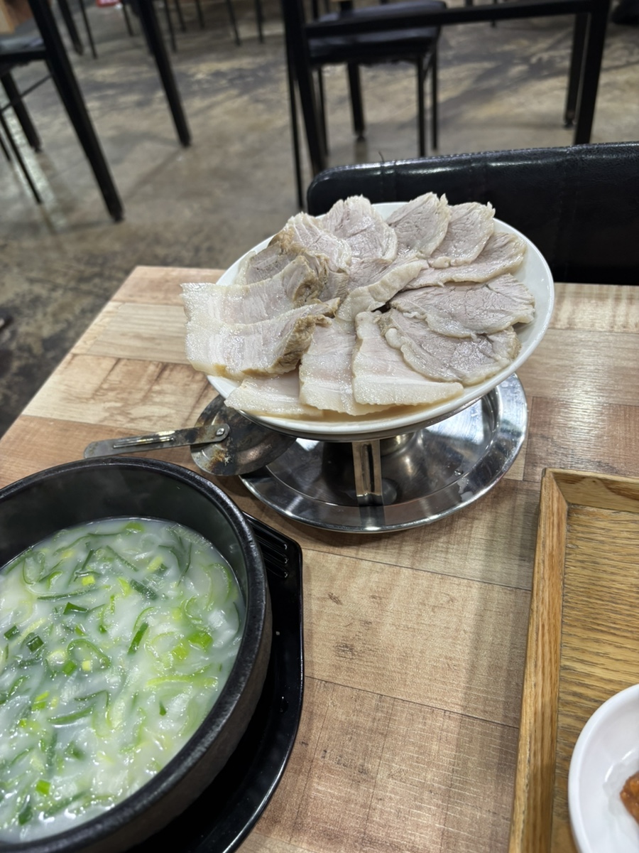 돈마루 돼지국밥 사진 6