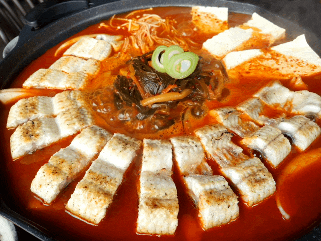  청계산입구역 맛집 춘형가 파김치장어전골 감동