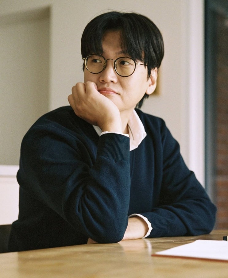 번역가 황석희 과거 뭐길래…3차례 성범죄 보도 이후 입장