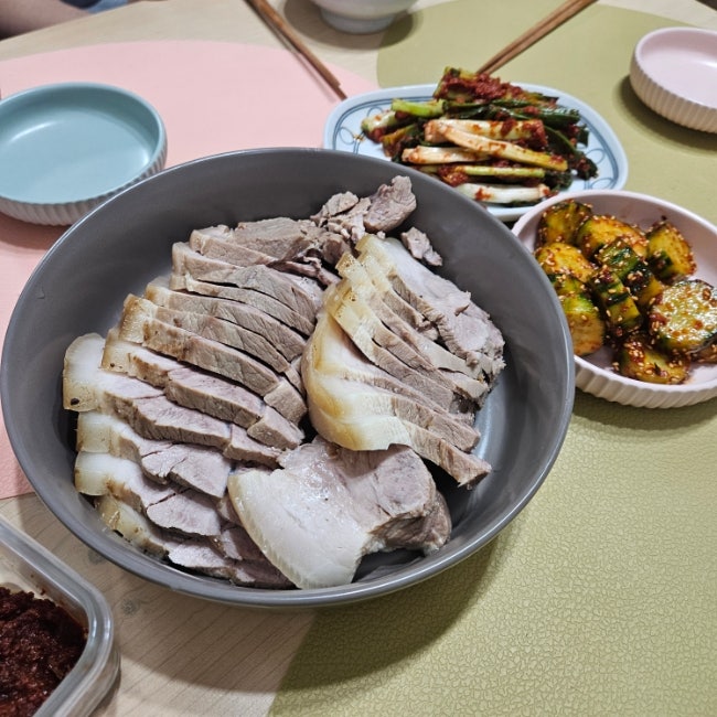 돼지앞다리살 수육 칼로리 얼마나될까? 단백질까지 정리