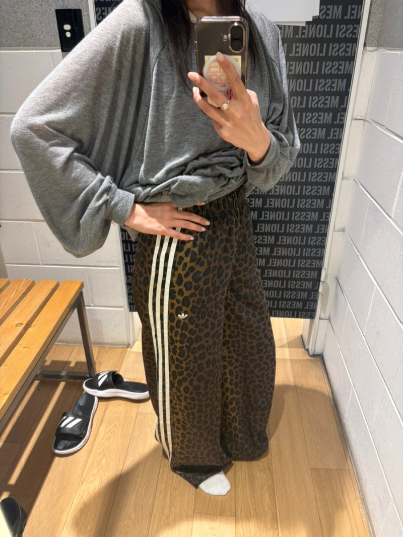 [아디다스] 레오파드팬츠, 오버사이즈 트랙팬츠 160cm 여자 착샷 후기