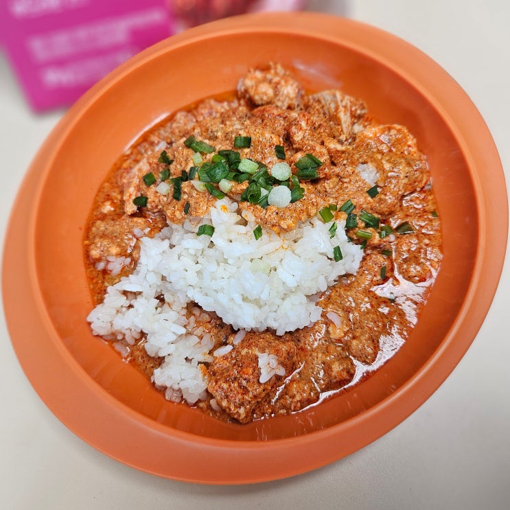  닭고기와 마파소스의 만남 하림 정통사천식 마파퐁닭