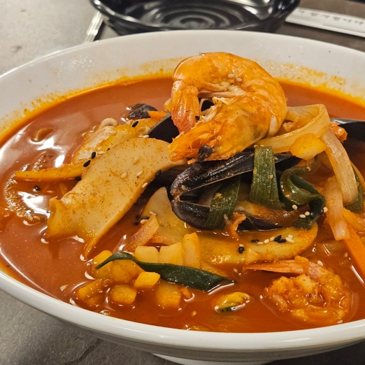  부산역 짬뽕맛집 외국인친구 데려가기 좋은 부산동구초량동 하반장짬뽕