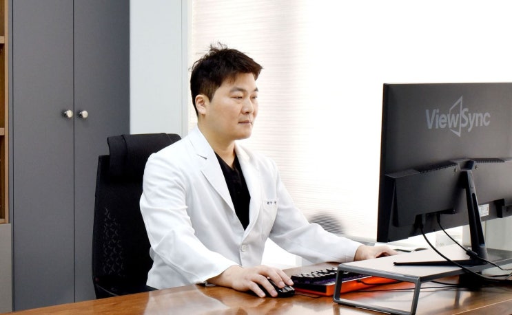  의왕 여드름치료, 흉터까지 남기지 않으려면 어떻게 해야 할까요? <산본역피부과>