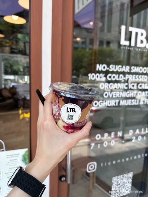  방콕 아속역 건강쥬스 카페 : LTB(License To Blend)