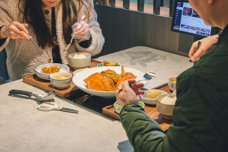 부산해운대꽃게맛집 크랩피크, 호커센터 감성으로 즐기는 해운대 칠리크랩의 정석