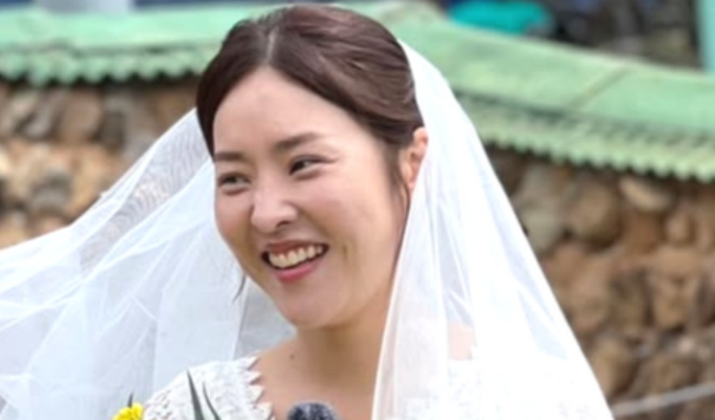 "<b>노처녀 탈출</b>!" 41세 <b>한윤서</b>, 35가지 조건 맞춘 '상견례 프리패스' 연....