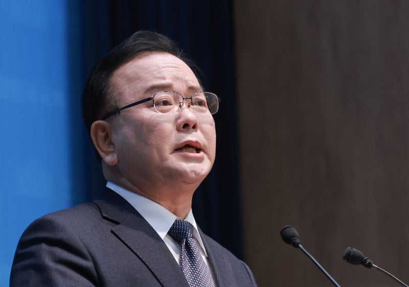 김부겸 테마주 TOP 7: 정책 공약과 인맥주로 분석한 대구시장 선거 대장주