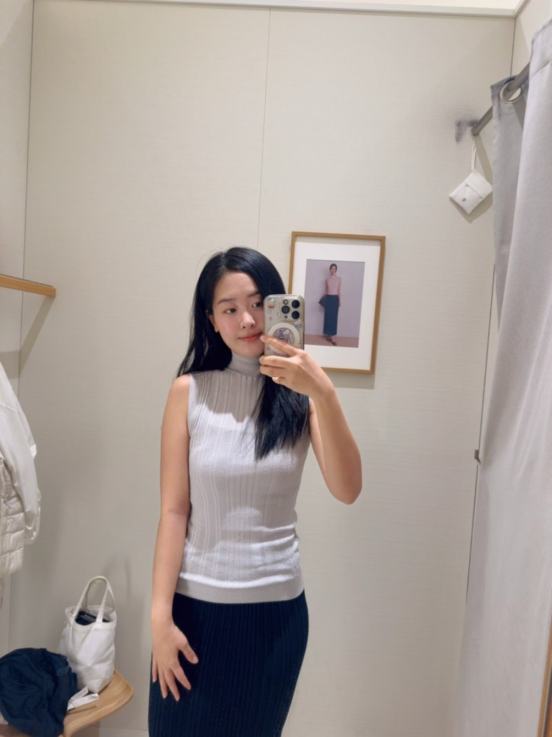 시에 SIE 보브 리브드 가디건 슬리브리스 실버그레이 여름니트셋업으로 출근룩 추천