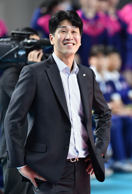 1위 도로공사의 충격 결단, 김종민 감독과 챔프전 직전 결별한 진짜 이유