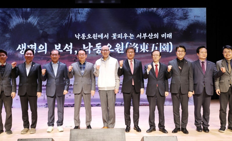 박형준 삭발이 던진 무거운 메시지, 전재수 부산시장 후보 등 국회의 책임 있는 응답 필요