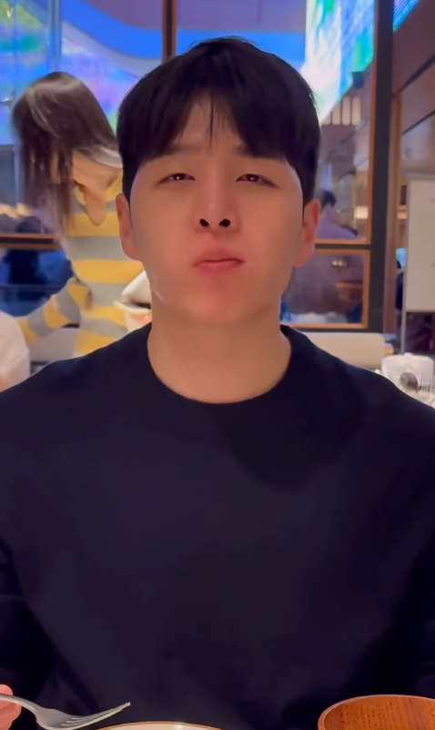  나는솔로 30기 영식, 새 연인과 럽스타그램 시작