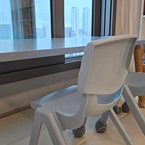리바트꼼므1200 소음방지 의자발커버까지