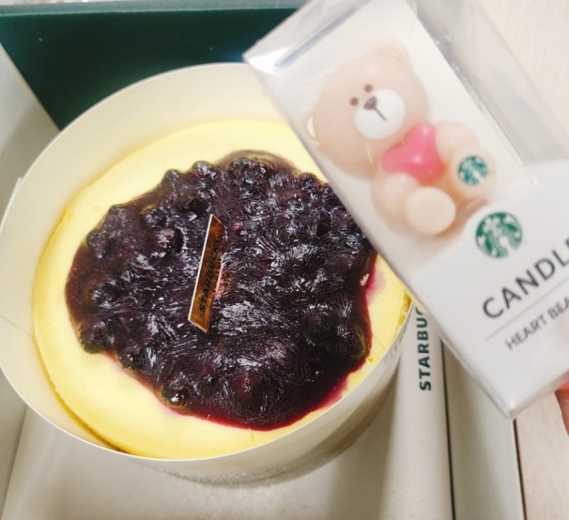 스타벅스 더블 블루베리 쿠키 치즈케이크 솔직 후기