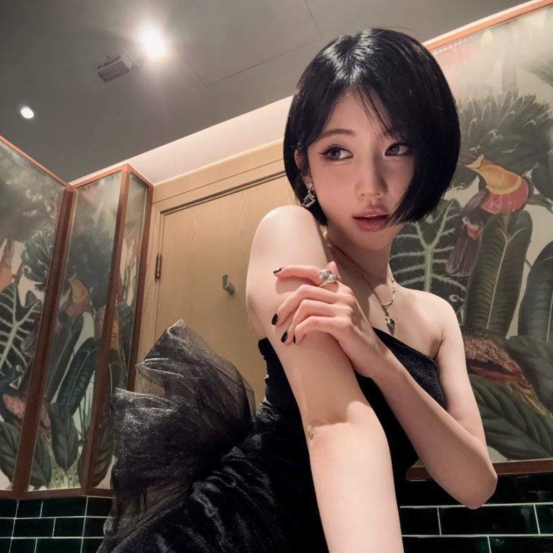 오타쿠 심장 패는 겜캐상이라는, 아사의 단발의 악마 강림한 너무 예쁜 위버스 근황