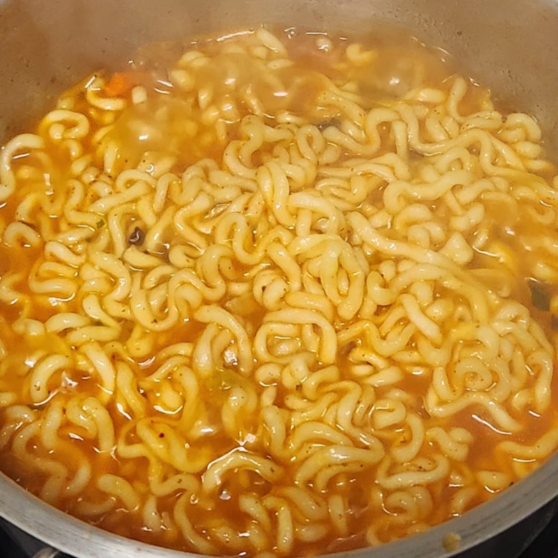 얼~큰하고 오동통한 농심 오징어짬뽕 봉지라면 후기