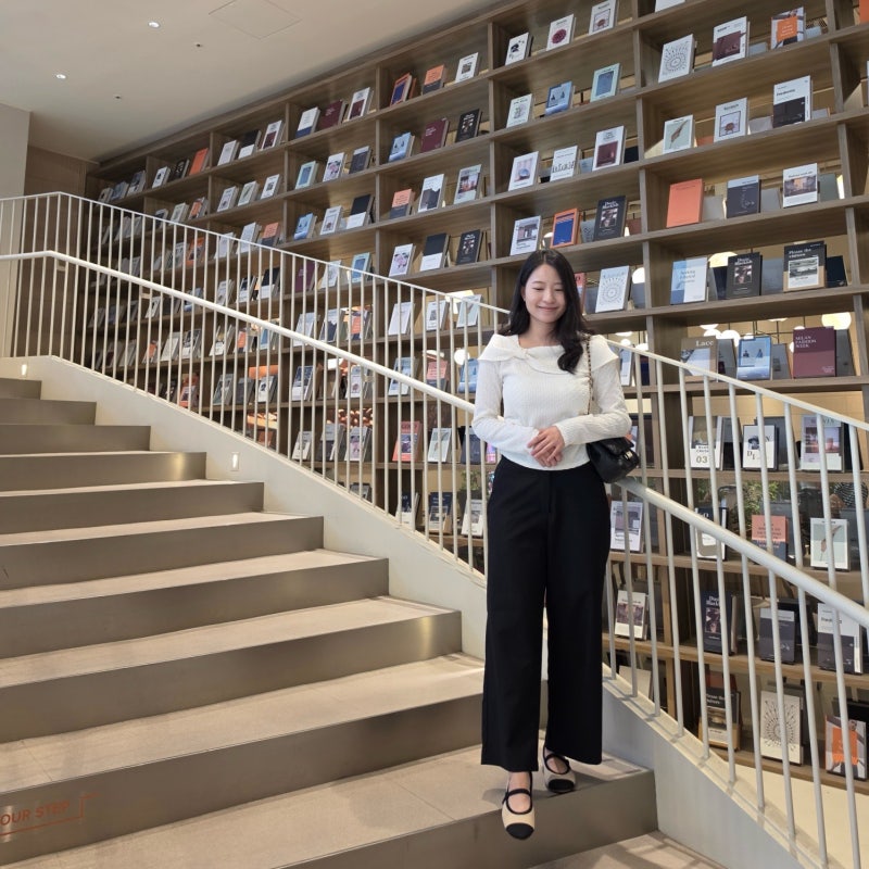 여성 와이드 팬츠, 마지아룩 세미 일자 슬랙스 숏기장 착샷
