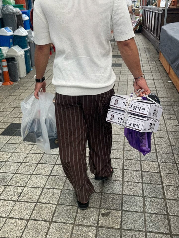 Sokcho Jungang Market Foods: Manseok Dakgangjeong, Squid Sundae, Sokcho Coffee Chodang Corn Latte, and Gangwon-do Travel Souvenirs