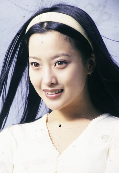 “단발머리 이한이가 저승사자로 변신?” 김희선 토마토 근황