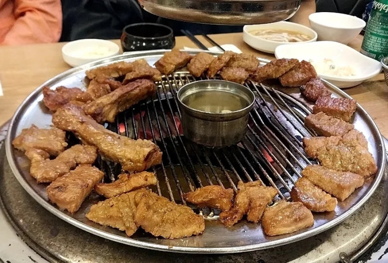 흥부골 숯불돼지 왕갈비 다산점 명절 당일 문여는 구워주는 갈비집 놀이방 식당 솔직 후기