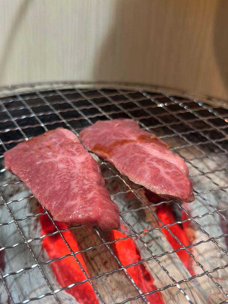 [삿포로] 야끼니꾸 츠바메! 삿포로 최고 맛집... 제발 가주세요...! 술꾼이라면 무조건 가야해....
