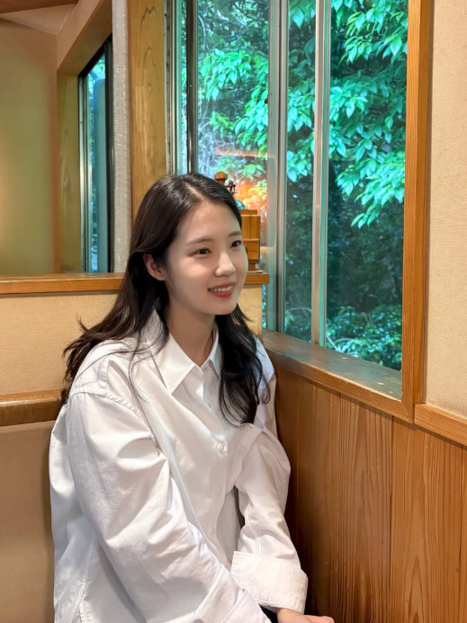 Han River IU Yoon Young-kyung Resigns as Civil Servant After Marrying Nam Chang-hee: Profile, Age