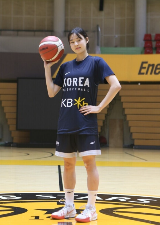 “U18 국가대표 첫 경기 44초 만에 십자인대가 끊어졌다” 여자농구 정채원, 그래도 전체 7순....
