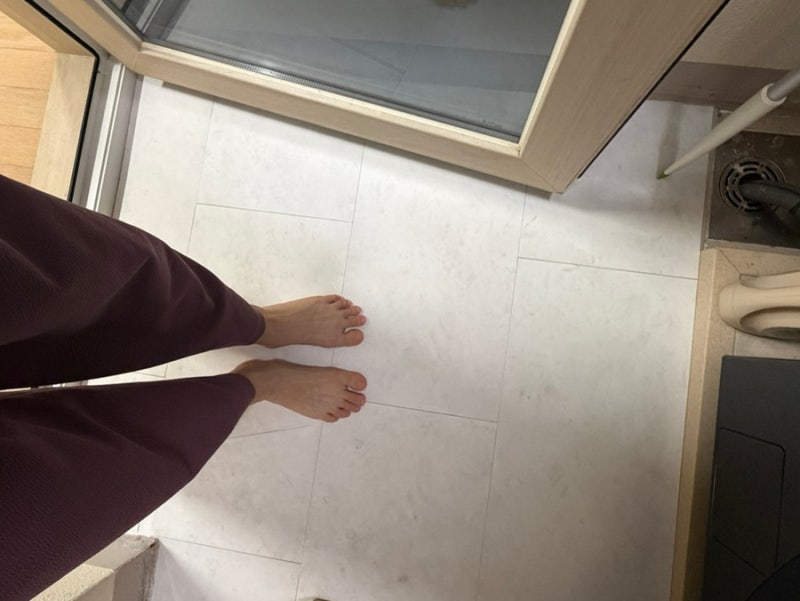 세탁실 바닥 셀프 인테리어 후기｜붙이는 데코 타일 직접 시공 후기