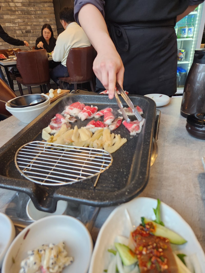남친돈 남친산 (^^) 해운대 근처 맛집 윤식당차돌박이 후기