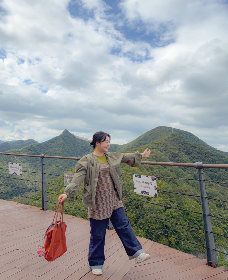 Enjoying Danyang Travel at Mancheonha Skywalk Observatory, Chungbuk Danyang