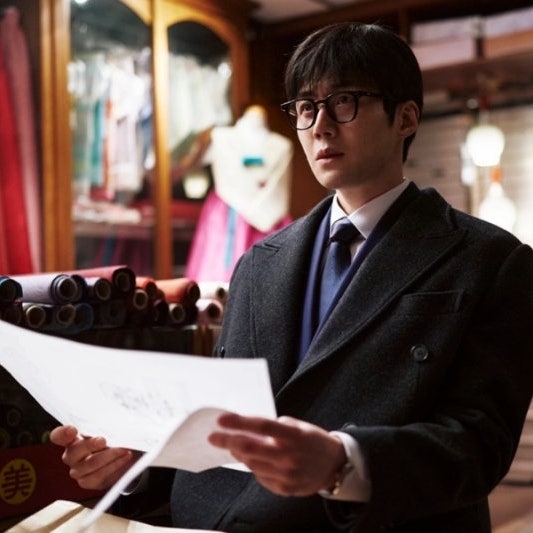 Fast-Paced and Intense Action! Cha Seung-won and Kim Seon-ho's Hardboiled Noir Disney Plus Drama