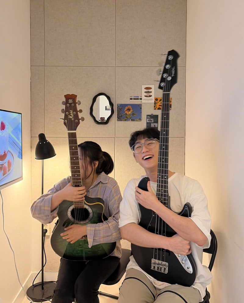 오늘은뮤직 부산점 베이스 레슨실 모습