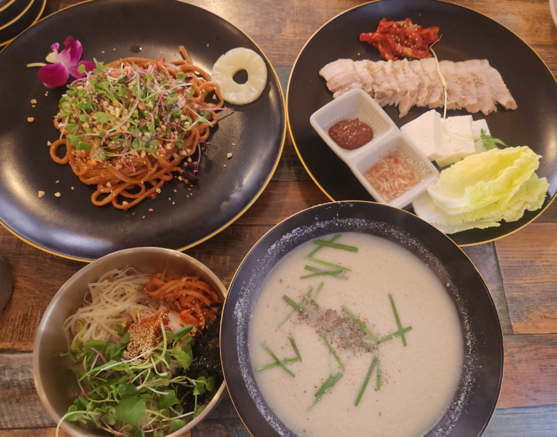 파주 헤이리 도토리 정원_ 들깨 수제비가 더 맛있게 느껴지는 계절