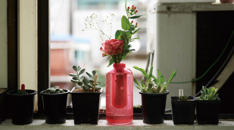 평소에는 꽃병, 화재가 나면 소화기? 삼성화재의 신박한 아이디어 '꽃병소화기' Firevase 알아....