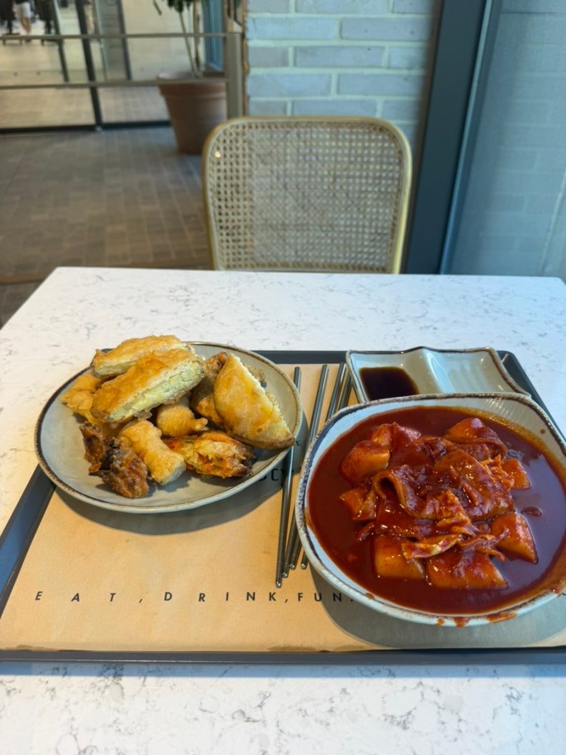 기흥 롯데프리미엄아울렛 맛집 이가네 떡볶이, 메뉴,가격,푸드코트 Tasty Ground 후기