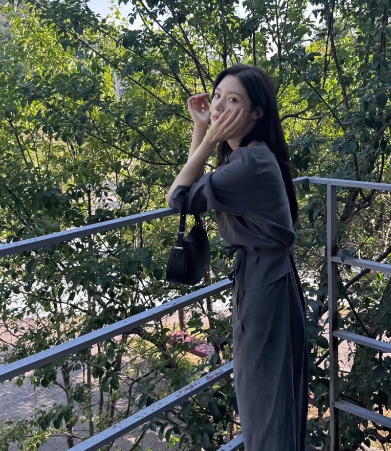 정채연 여친룩 너무 예쁘잖아… 가을 원피스 코디