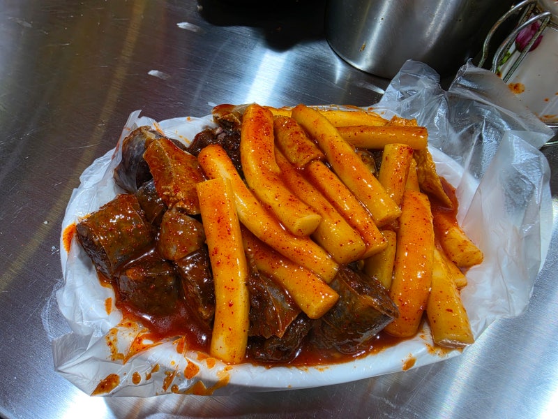 [천안 맛집] 시장 인심 가득한 가성비 끝판왕 분식!!! 천안중앙시장 28호 '동훈네 떡볶이' 순대....