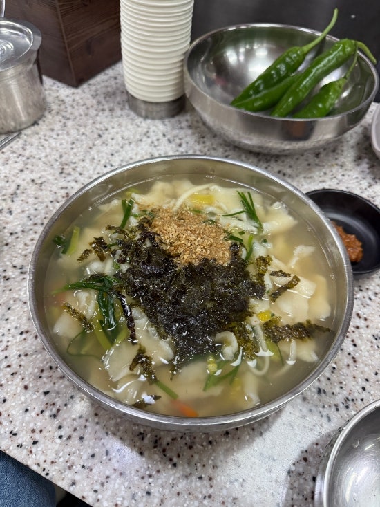 대구 서문시장 맛집 엄마칼국수,칼제비 냉잔치국수 저렴한데 양까지 푸짐하고 맛있어서 또 ....