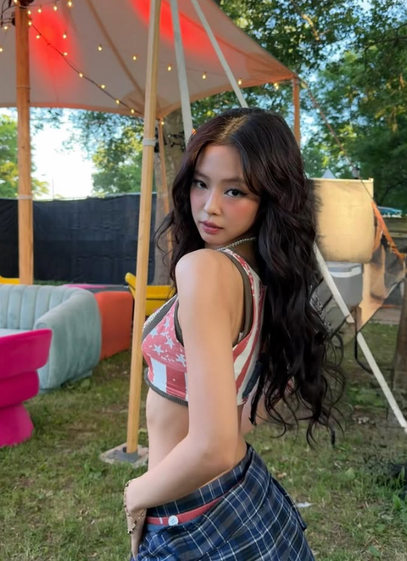 블랙핑크 제니 프로필 학력 고향 키 나이 가족 혈액형 mbti 작품활동 사건사고 최근이슈 근황 ....