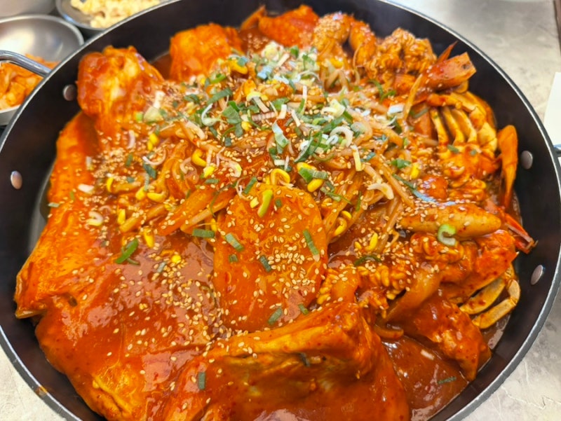 강릉 강문해변 맛집 찜대감 본점｜가오리해물찜 처음 먹어본 후기